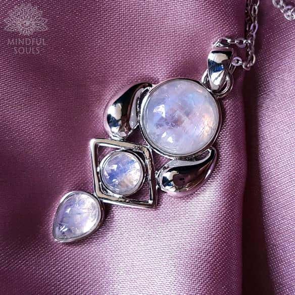 Pendant Of Glowing Moon