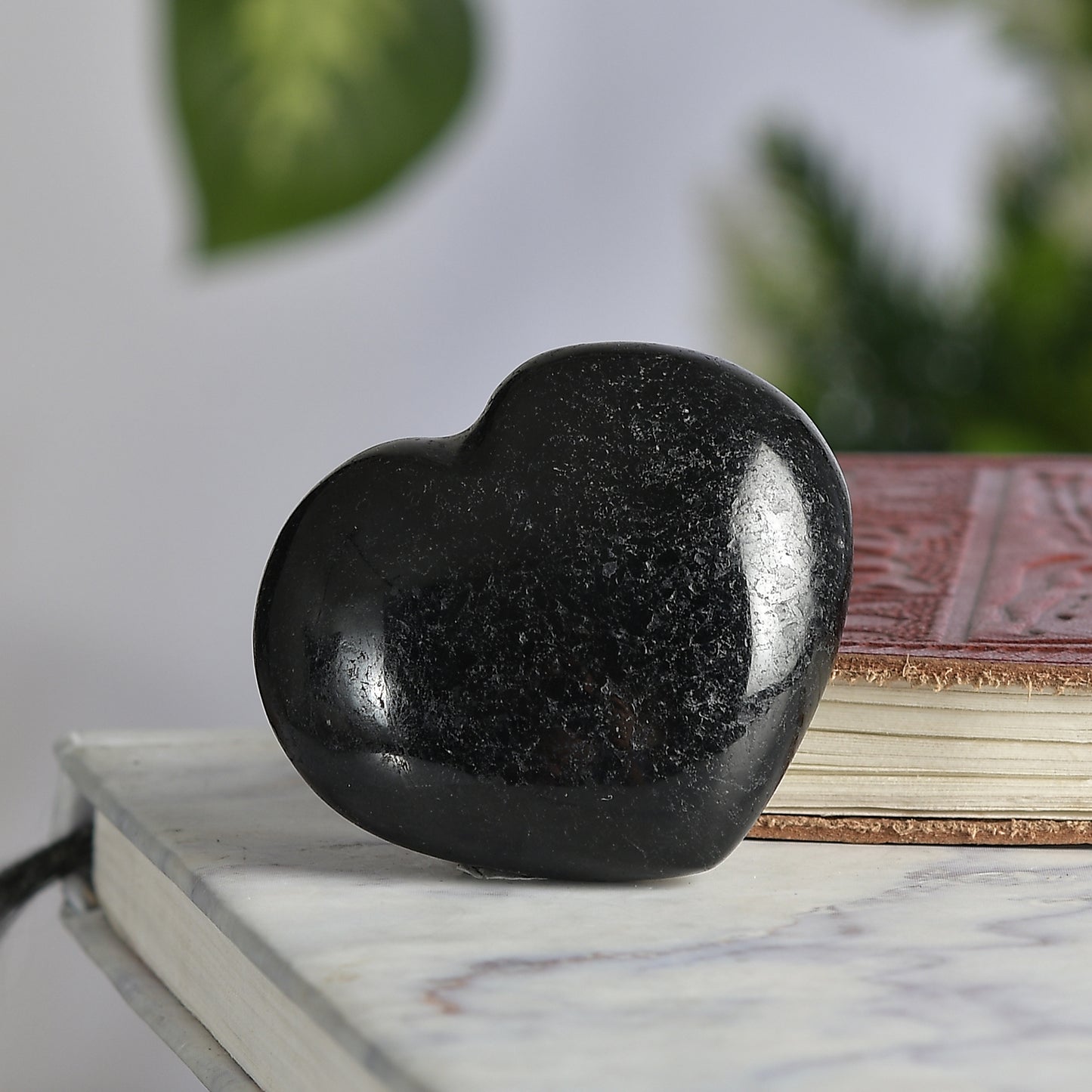 Cœur en tourmaline noire – Bloquez les mauvaises ondes
