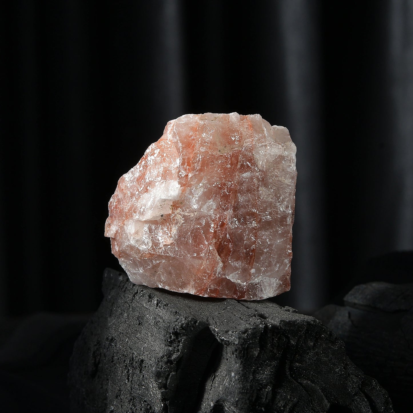 Quartz hématoïde rouge brut – La pierre de la résilience et de la motivation