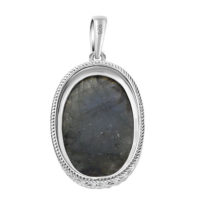Aurora Labradorite Pendant – Light & Transformation